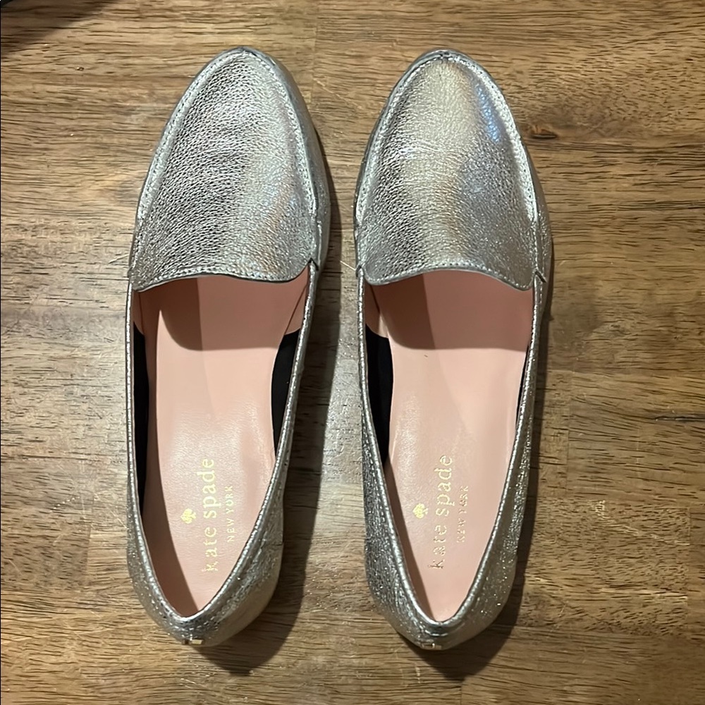 Kate Spade Silver Flats, Carima (Crackle Metallic Napa) Sleek and Versatile